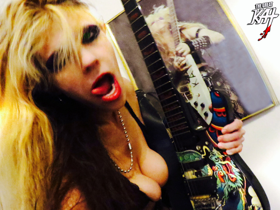 TIME WARP in NYC KAT SELFIE! "WORSHIP ME OR DIE!" ERA & TODAY!