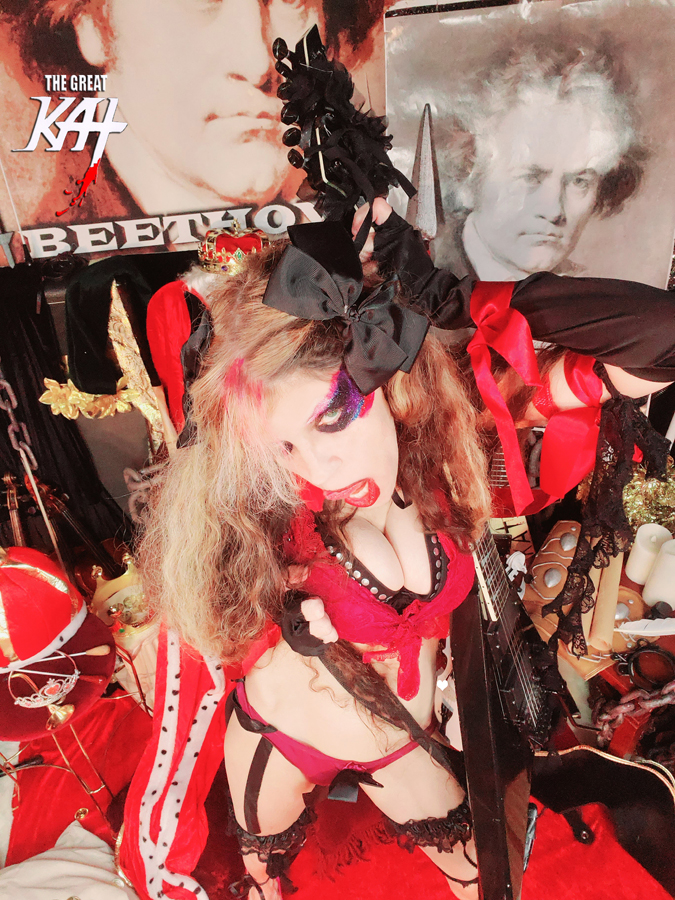 THE GREAT KAT'S BEETHOVEN'S EROICA SYMPHONY for GUITAR and SYMPHONY ORCHESTRA MUSIC VIDEO!ECORDING AND MUSIC VIDEO! CELEBRATE BEETHOVEN'S 250TH BIRTHDAY-DEC 16, 2020-with THE GREAT KAT REINCARNATION of BEETHOVEN!  